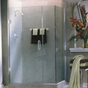 L SHOWERDOOR WITH U CHANNEL